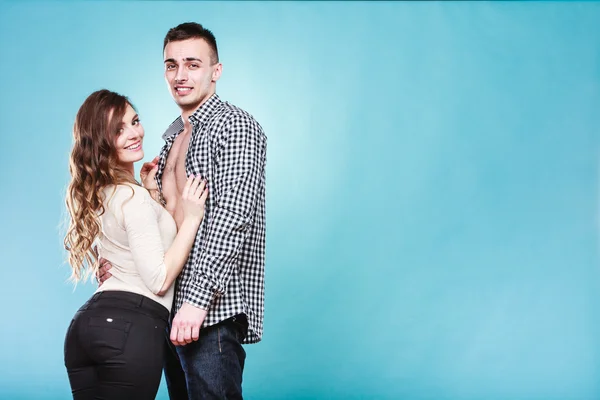 Retrato de mujer y hombre sonrientes. Pareja feliz. — Foto de Stock