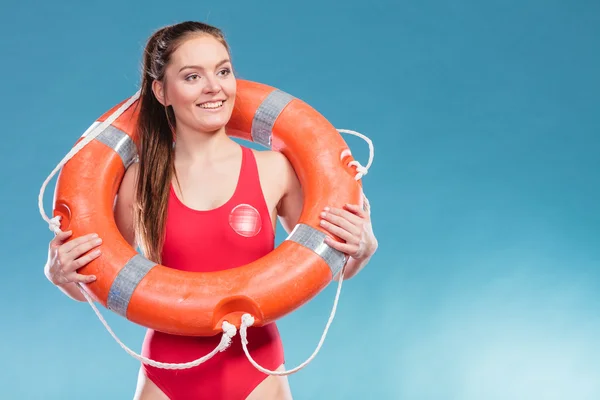 Lifeguard woman with ring buoy lifebuoy. — Stock Photo, Image