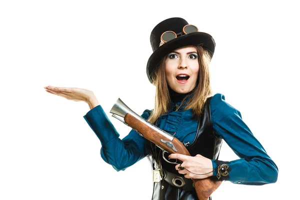 Steampunk girl with rifle. — Stock Photo, Image