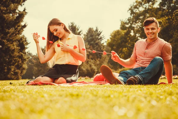 Romantisches Paar verbringt Zeit miteinander. — Stockfoto