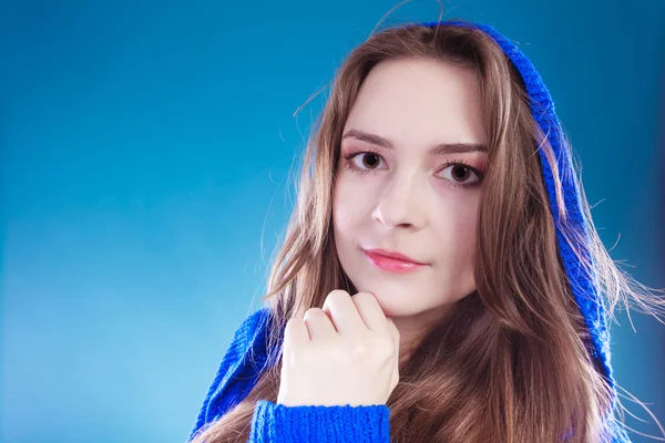 Young woman in sweater. — Stock Photo, Image