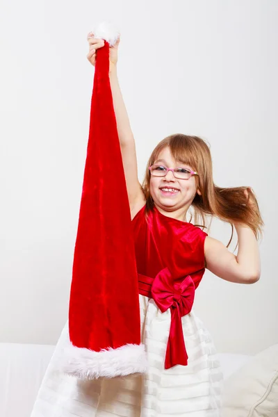 Niña con aspecto de santa elfa . — Foto de Stock