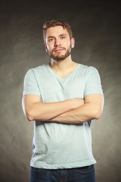 Bonito homem de moda casual cara na camisa . — Fotografia de Stock