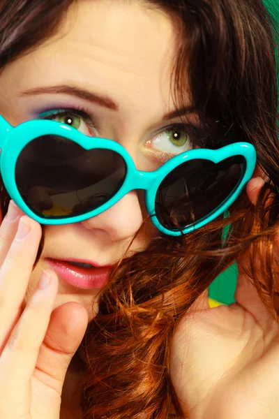 Girl in green sunglasses portrait — Stock Photo, Image