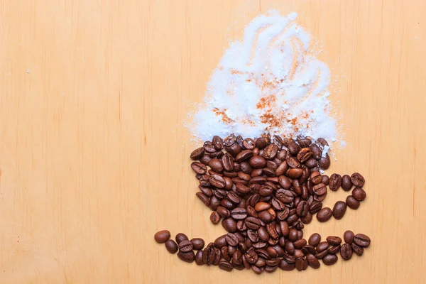 Koffiebeker gemaakt van geroosterde bonen — Stockfoto