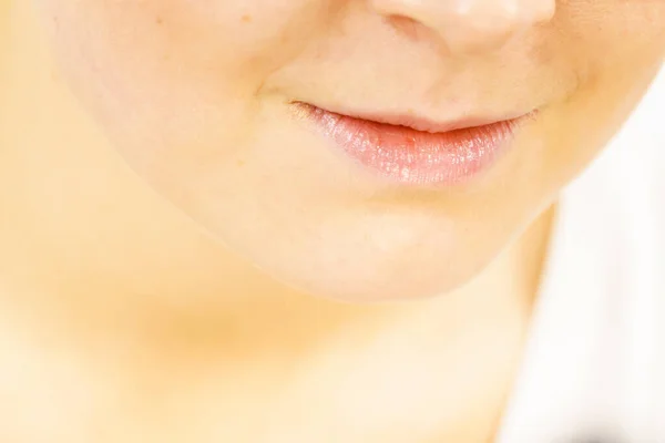 Jonge Vrouw Zonder Make Deel Van Gezichtslippen Natuurlijke Schoonheid Zuiverheid — Stockfoto