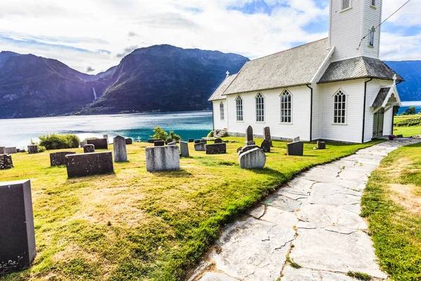 Cimitero Norvegese Nel Villaggio Nes Nel Fiordo Lusterfjord Contea Vestland — Foto Stock