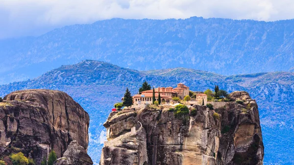 Mosteiro Santíssima Trindade Penhasco Destinos Gregos Mosteiros Meteora Grécia Kalambaka — Fotografia de Stock