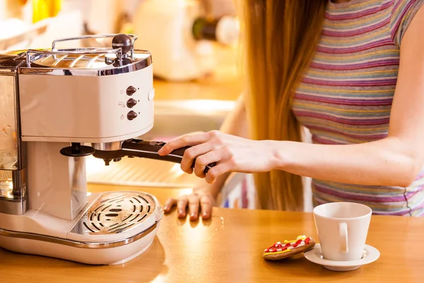 Woman Kitchen Making Hot Drink Coffee Machine Barista Home — Stock Photo, Image