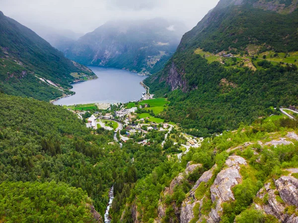 Fjord Geirangerfjord Συννεφιασμένη Βροχερή Ημέρα Θέα Από Flydasjuvet Σημείο Θέασης — Φωτογραφία Αρχείου