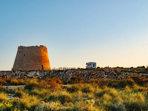 Kempingjármű Mesa Roldan Toronynál Cabo Gata Nijar Természeti Park Almeria — Stock Fotó