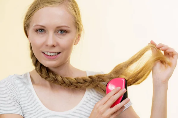Blonde Girl Long Braid Hair Brush Girl Taking Care Refreshing — Stock Photo, Image