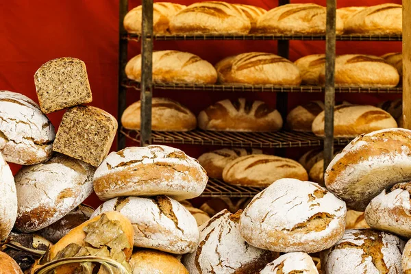 Many Rustic Baked Traditional Bread Loaves Market Stall Outdoor — Stock Photo, Image