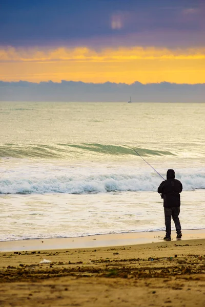 Angler Mit Angelrute Meeresufer Morgen Spanien Costa Blanca — Stockfoto