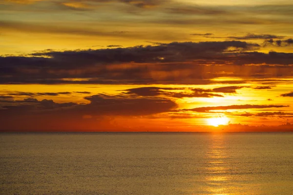Sonnenaufgang Über Dem Meer Sonne Geht Über Horizont Auf — Stockfoto
