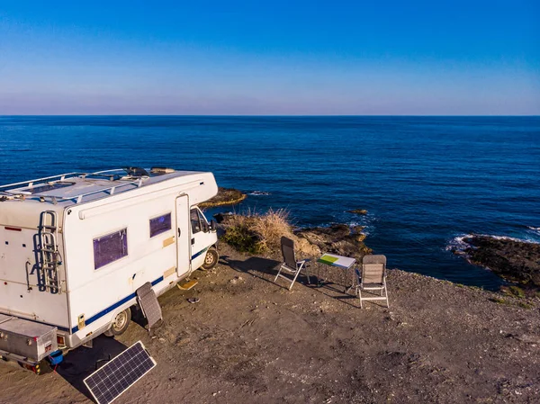 Camper Car Wild Camping Cliff Sea Shore Mediterranean Region Villaricos — Stock Photo, Image
