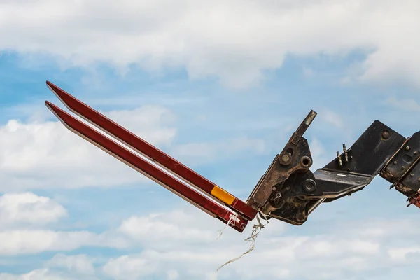 Gabelstapler Industrielader Objekt Himmel Hintergrund Mit Weißen Wolken Maschinenbauteil — Stockfoto