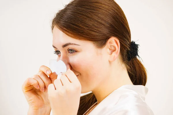 Woman Appying Clear Strips Nose Using Pore Cleansing Textile Mask — Stock Photo, Image