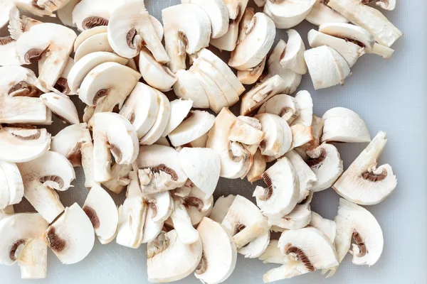 Eten. Verse champigons van witte champignons — Stockfoto