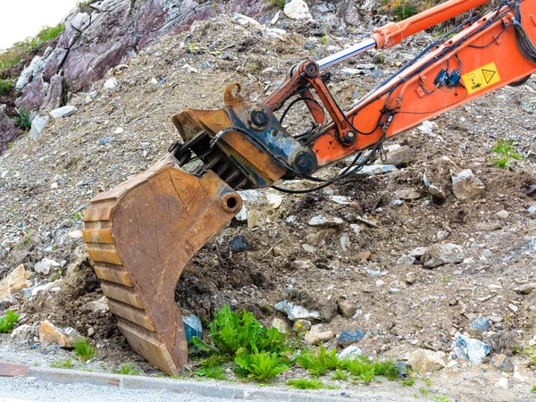 Excavator digger shovel on construction site — Stock Photo, Image