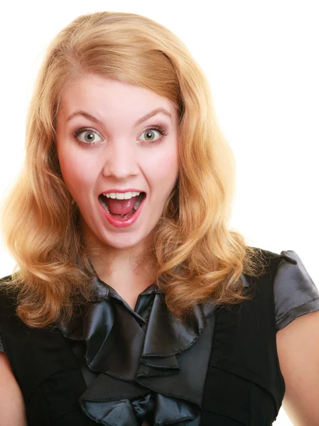 Gezondheid en schoonheid - gezicht van mooie vrouw met lang haar — Stockfoto