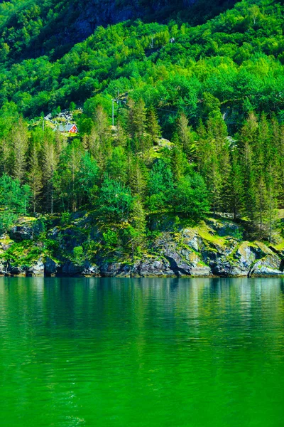 Norveç ev hytte Dağları — Stok fotoğraf
