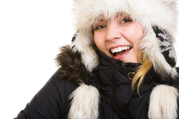 Chica alegre en ropa de abrigo — Foto de Stock
