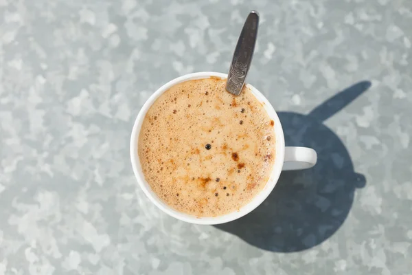 Tasse Kaffee mit Schaum — Stockfoto