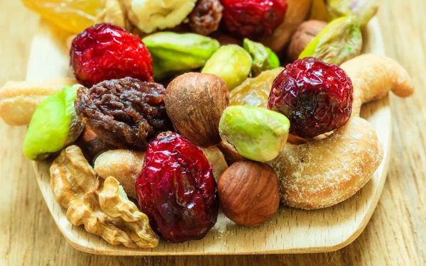 Dried fruits and nuts — Stock Photo, Image