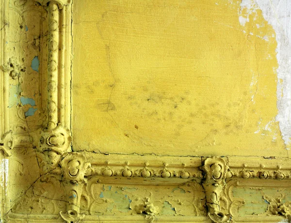 Damaged ceiling in abandoned home — Stock fotografie