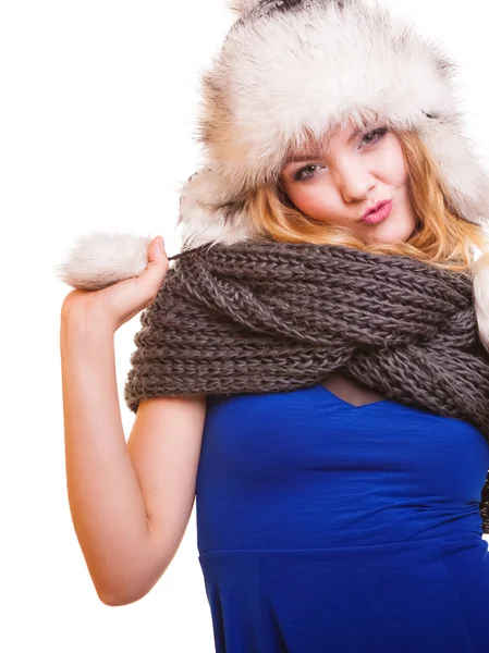 Woman in fur hat posing — Stock Photo, Image