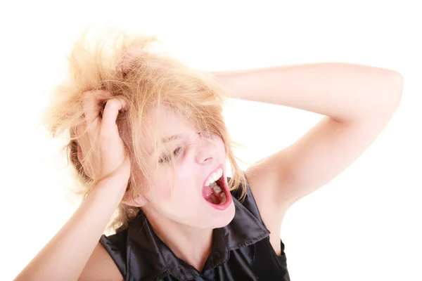 Empresária gritando e puxando o cabelo bagunçado — Fotografia de Stock