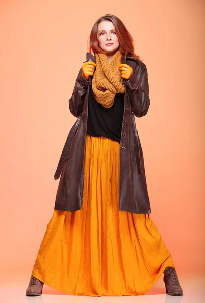 Woman posing in studio — Stock Photo, Image