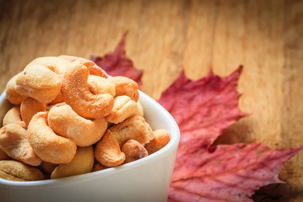 Cashew nuts in bowl — Stock Photo, Image