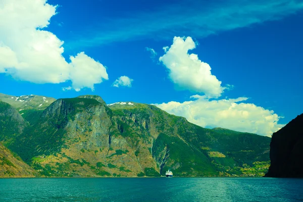 Cruise gemi Norveç. — Stok fotoğraf