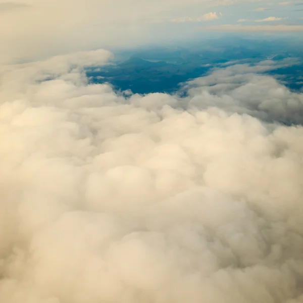 Nuvole tempestose che coprono il cielo — Foto Stock