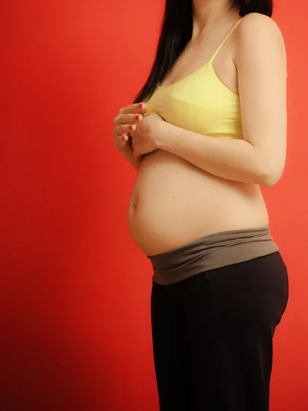 Tummy de la femme enceinte — Photo