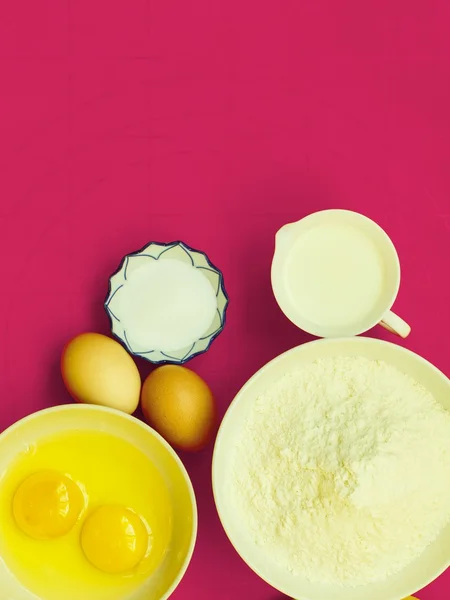 Bake ingredients and kitchen tools — Stock Photo, Image