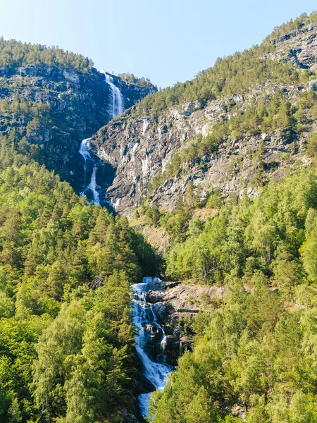 Hermosa cascada — Foto de Stock