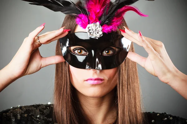 Mujer en máscara de carnaval . — Foto de Stock