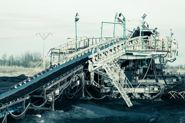 Convoyeur à bande à la mine de charbon — Photo