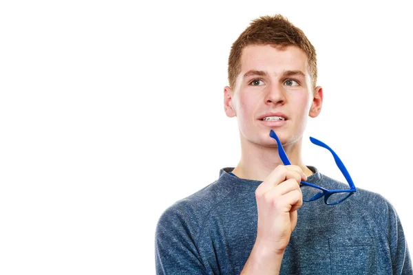 Junger Mann mit Brille — Stockfoto