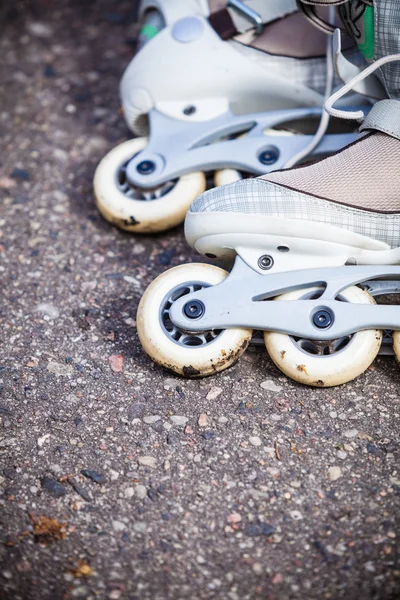 Roller skates on asphalt. — Stock Photo, Image