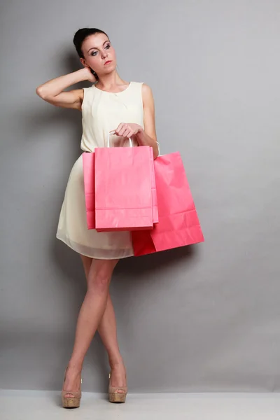 Girl holding  shopping bags — Stock Photo, Image