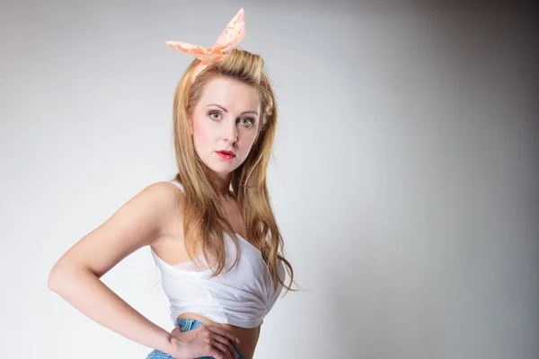 Girl posing in studio — Stock Photo, Image