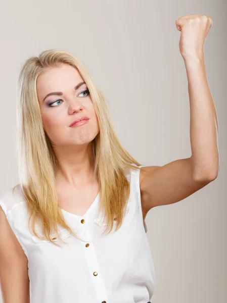 Enojado loco womans haking puño . — Foto de Stock