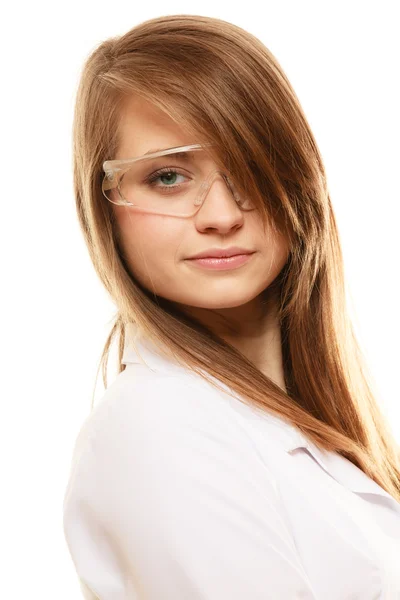 化学家在护目镜眼镜摆姿势 — 图库照片