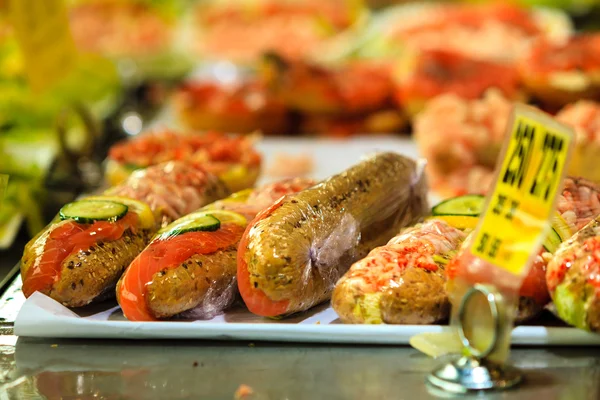 Seafood sandwiches at the fish market in Bergen, Norway — Stock Photo, Image