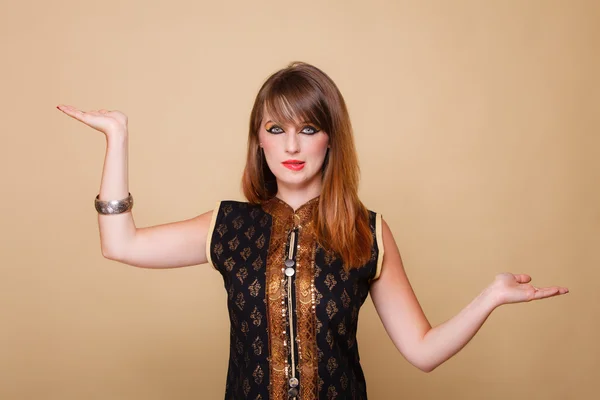 Girl with perfect make-up posing — Stock Photo, Image