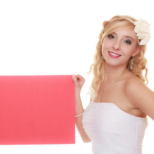 Bröllopsdag. Kvinnan brud holding tecken röd blank — Stockfoto